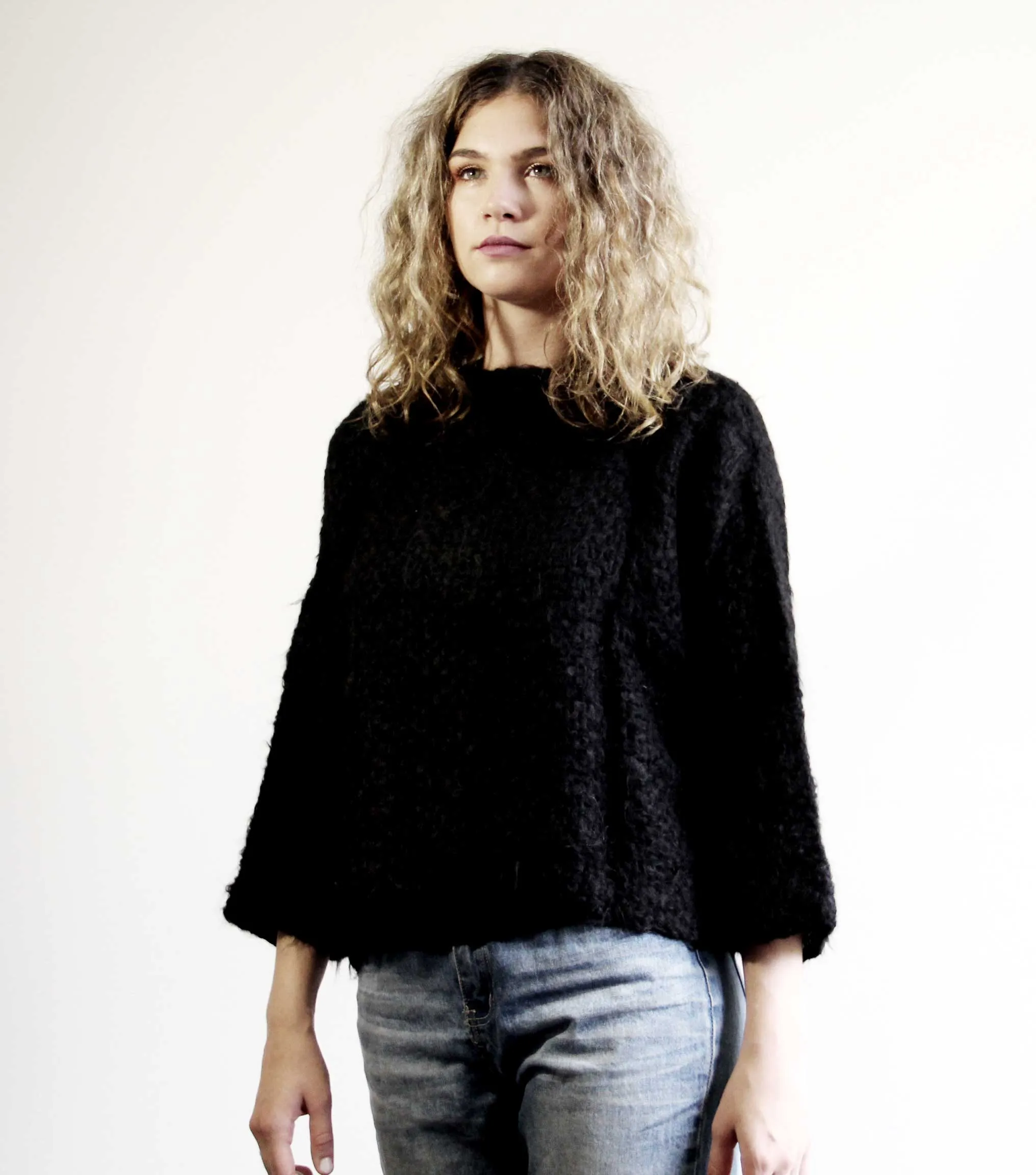 Amano suri alpaca handwoven boxy sweater