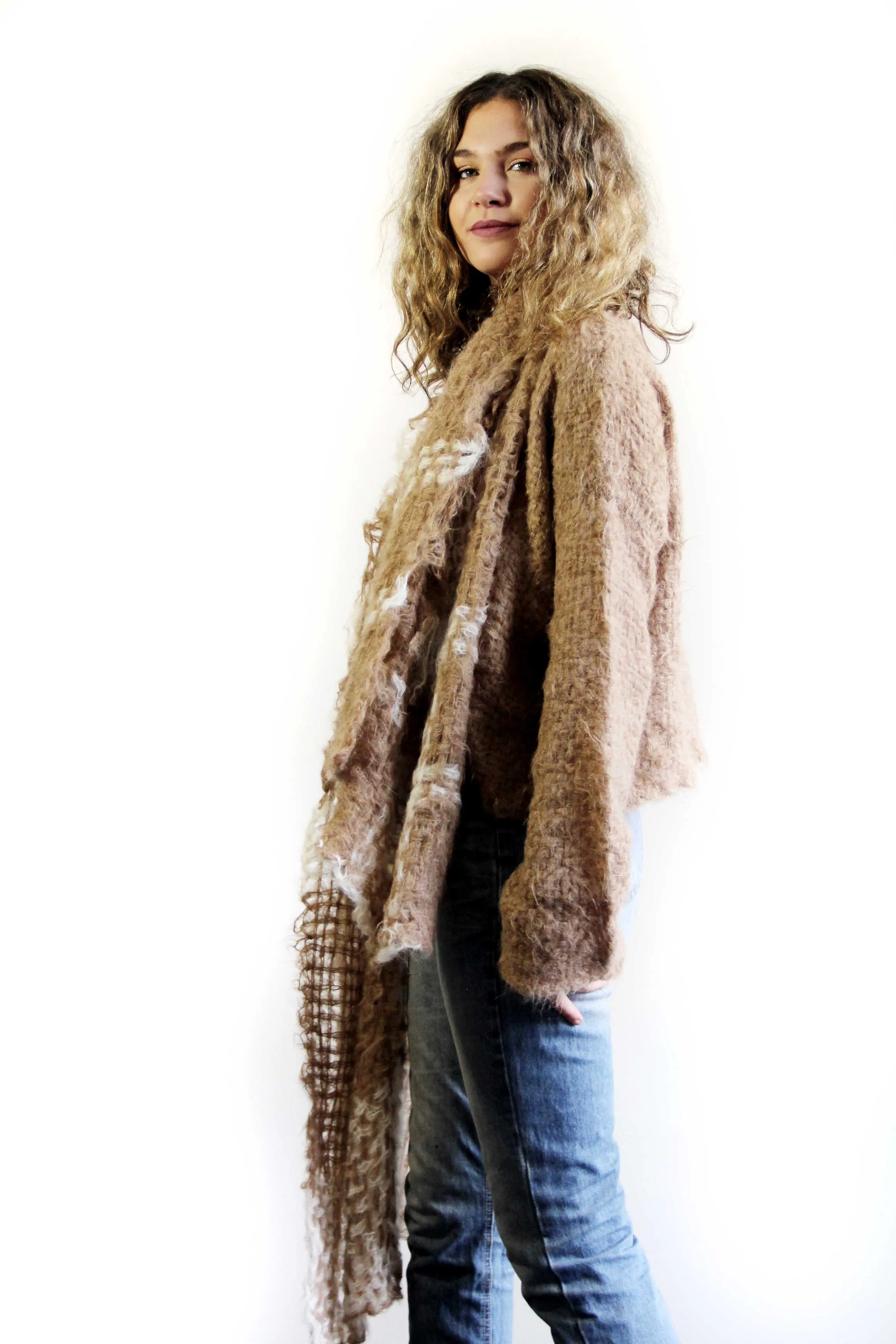 Amano suri alpaca handwoven boxy sweater
